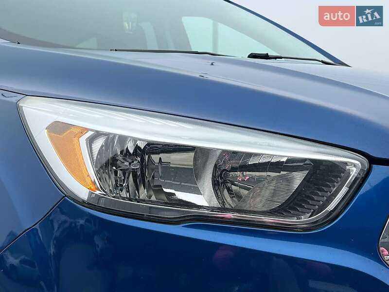 Позашляховик / Кросовер Ford Escape 2016 в Львові фото 13 Позашляховик / Кросовер Ford Escape 2016 в Львові