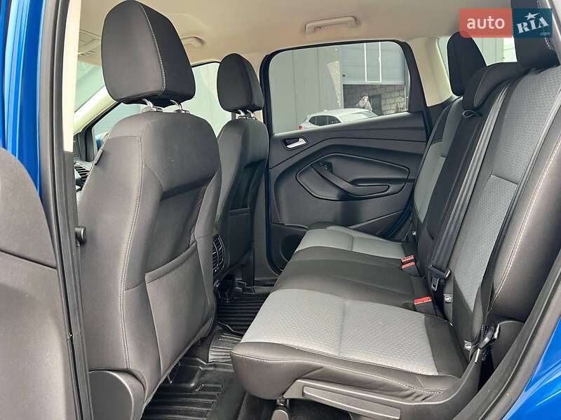 Позашляховик / Кросовер Ford Escape 2016 в Львові фото 37 Позашляховик / Кросовер Ford Escape 2016 в Львові
