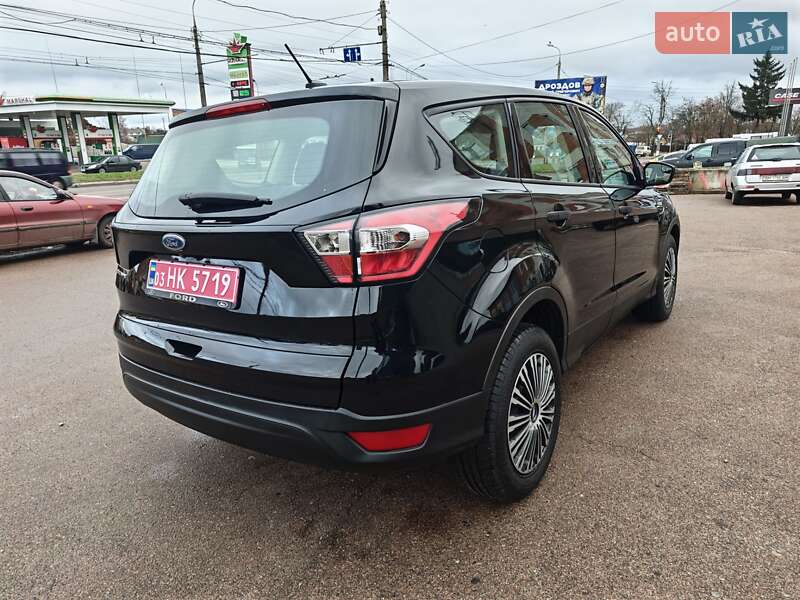 Внедорожник / Кроссовер Ford Escape 2017 в Сумах