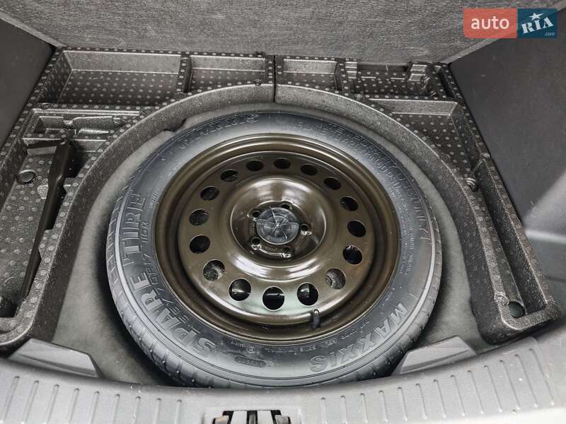 Внедорожник / Кроссовер Ford Escape 2017 в Сумах