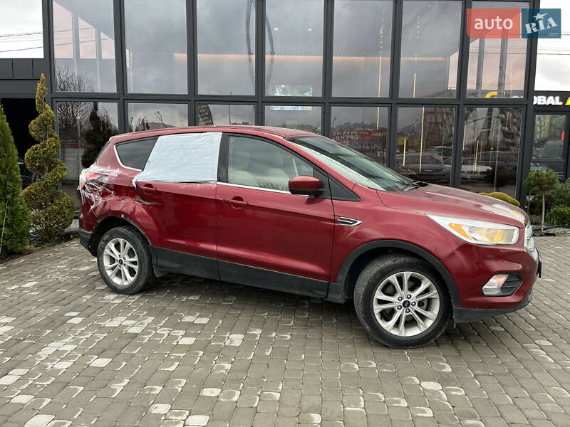 Позашляховик / Кросовер Ford Escape 2016 в Львові фото 4 Позашляховик / Кросовер Ford Escape 2016 в Львові