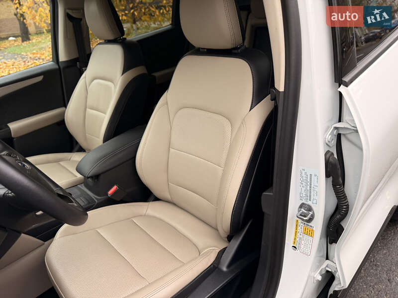 Позашляховик / Кросовер Ford Escape 2020 в Дніпрі