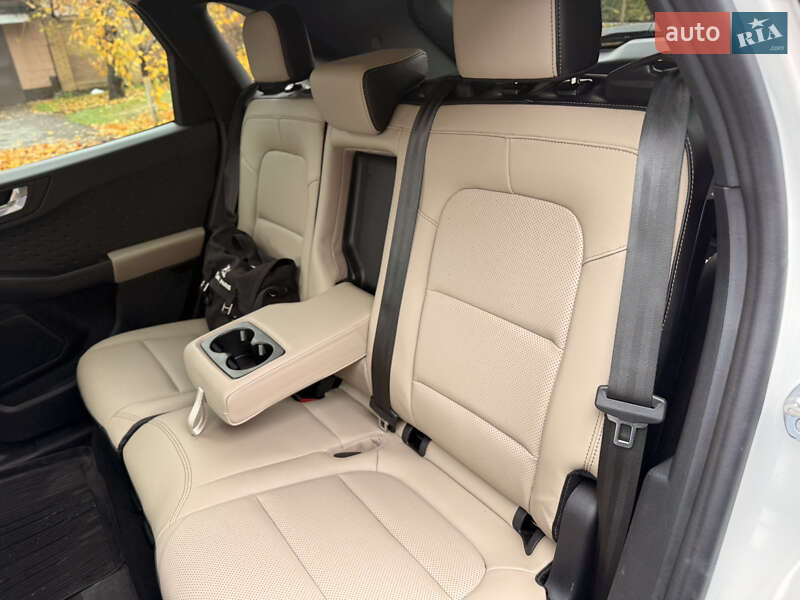 Позашляховик / Кросовер Ford Escape 2020 в Дніпрі