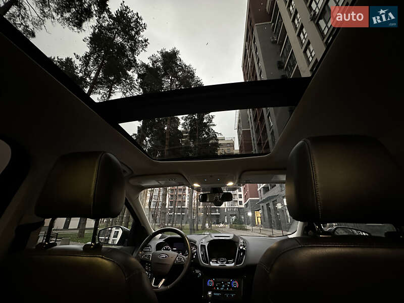 Позашляховик / Кросовер Ford Escape 2016 в Києві фото 10 Позашляховик / Кросовер Ford Escape 2016 в Києві