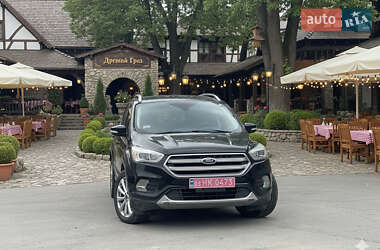 Внедорожник / Кроссовер Ford Escape 2016 в Львове