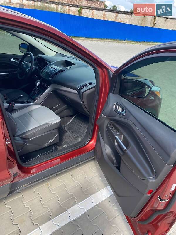 Позашляховик / Кросовер Ford Escape 2016 в Тернополі фото 5 Позашляховик / Кросовер Ford Escape 2016 в Тернополі