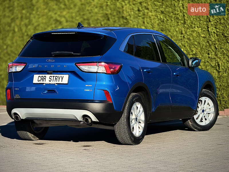 Позашляховик / Кросовер Ford Escape 2019 в Стрию