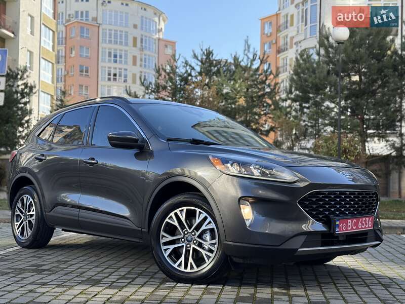 Внедорожник / Кроссовер Ford Escape 2019 в Ивано-Франковске