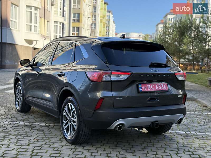 Внедорожник / Кроссовер Ford Escape 2019 в Ивано-Франковске