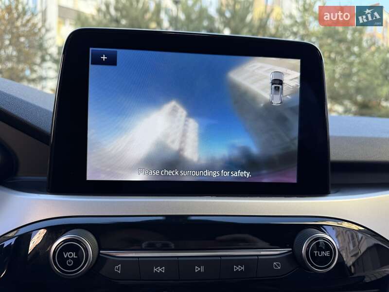 Внедорожник / Кроссовер Ford Escape 2019 в Ивано-Франковске