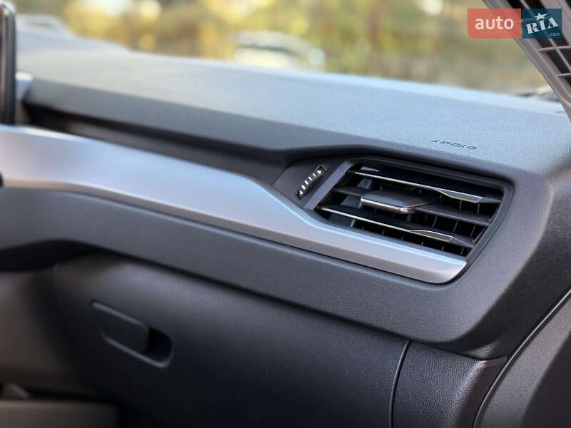 Внедорожник / Кроссовер Ford Escape 2019 в Ивано-Франковске