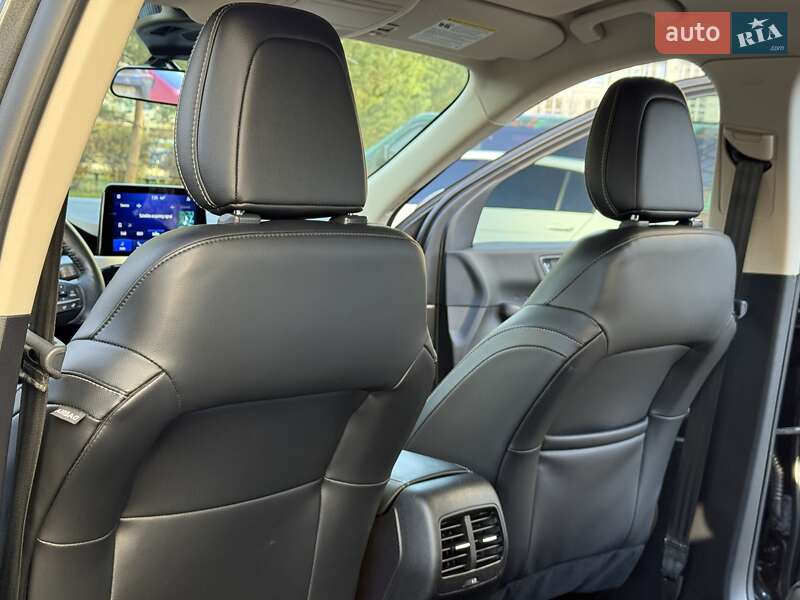 Внедорожник / Кроссовер Ford Escape 2019 в Ивано-Франковске