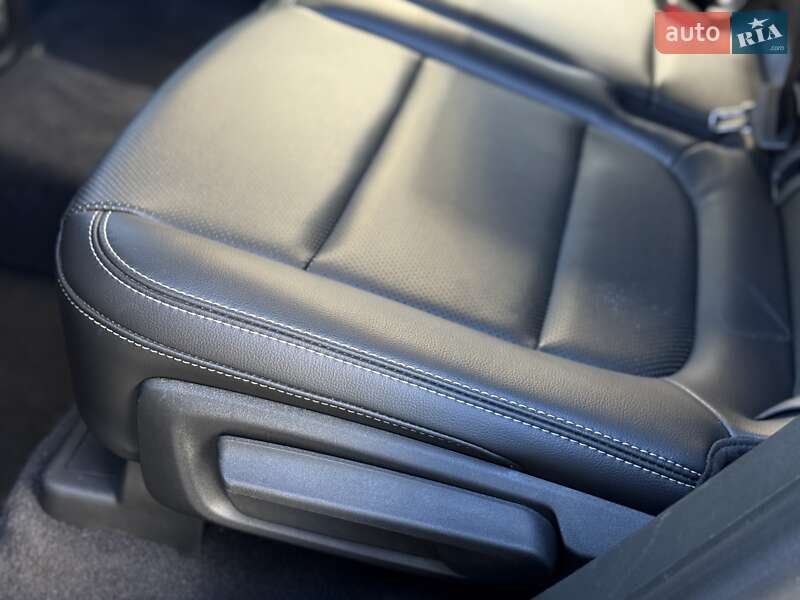 Внедорожник / Кроссовер Ford Escape 2019 в Ивано-Франковске