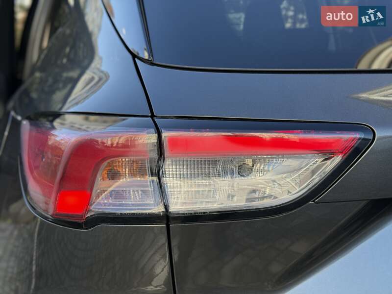 Внедорожник / Кроссовер Ford Escape 2019 в Ивано-Франковске