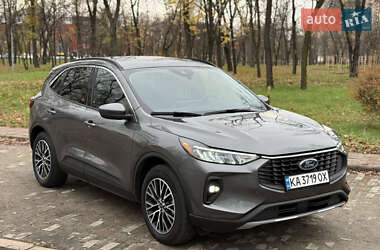 Внедорожник / Кроссовер Ford Escape 2023 в Киеве