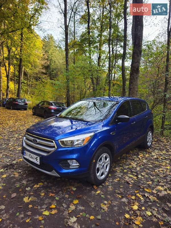 Позашляховик / Кросовер Ford Escape 2017 в Тернополі фото Позашляховик / Кросовер Ford Escape 2017 в Тернополі