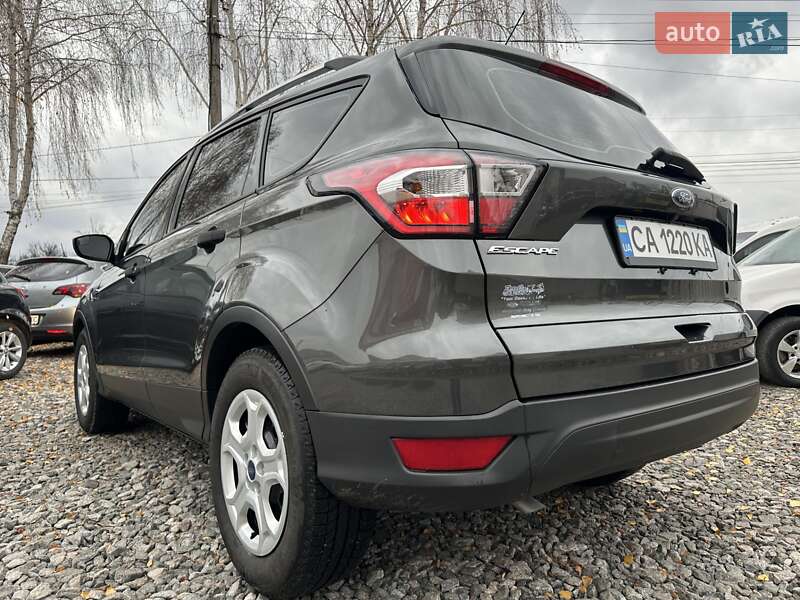 Позашляховик / Кросовер Ford Escape 2017 в Смілі