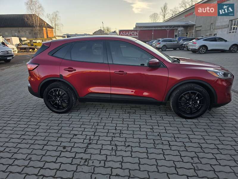 Позашляховик / Кросовер Ford Escape 2020 в Коломиї