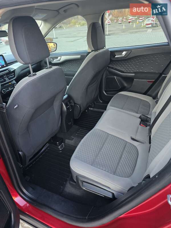 Позашляховик / Кросовер Ford Escape 2020 в Коломиї