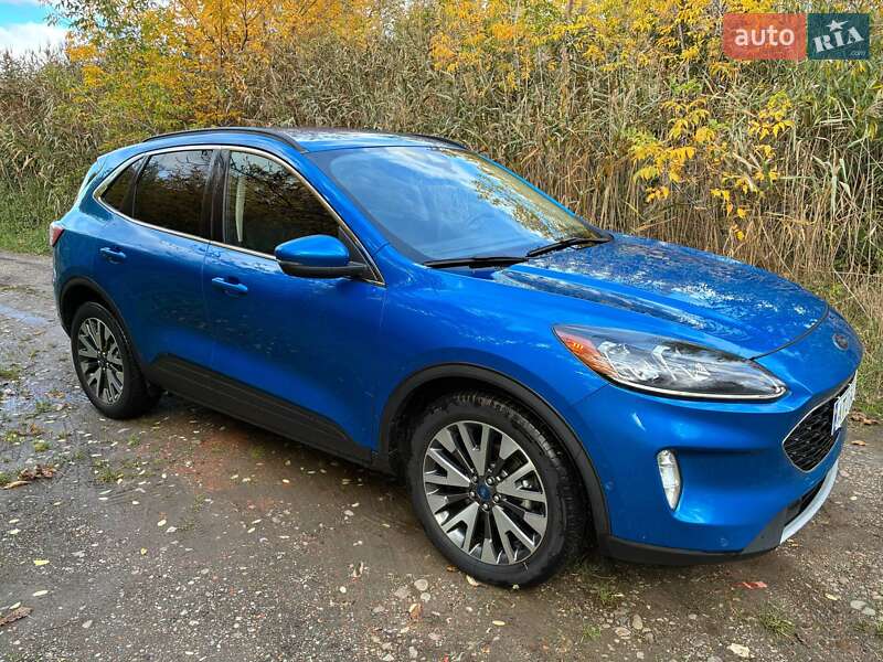 Внедорожник / Кроссовер Ford Escape 2019 в Ивано-Франковске