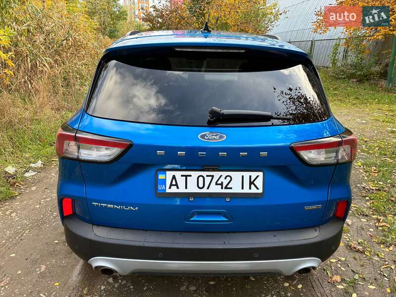 Внедорожник / Кроссовер Ford Escape 2019 в Ивано-Франковске