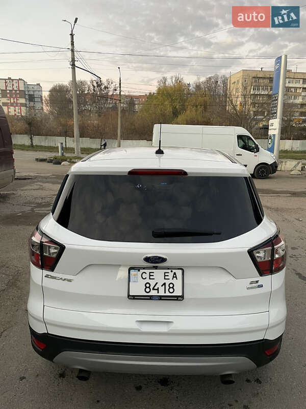 Позашляховик / Кросовер Ford Escape 2017 в Чернівцях фото 8 Позашляховик / Кросовер Ford Escape 2017 в Чернівцях