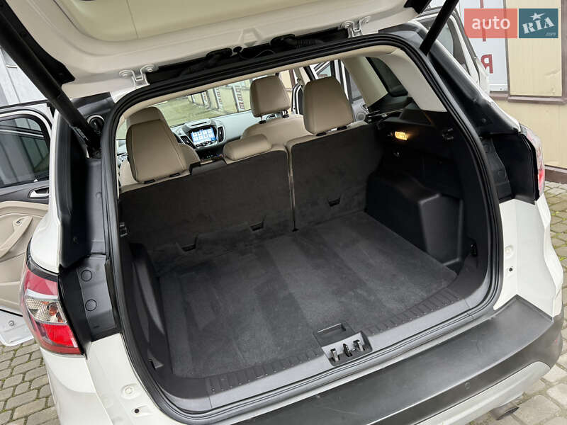 Позашляховик / Кросовер Ford Escape 2017 в Дрогобичі фото 76 Позашляховик / Кросовер Ford Escape 2017 в Дрогобичі