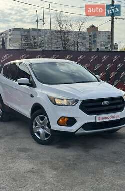 Позашляховик / Кросовер Ford Escape 2017 в Сумах