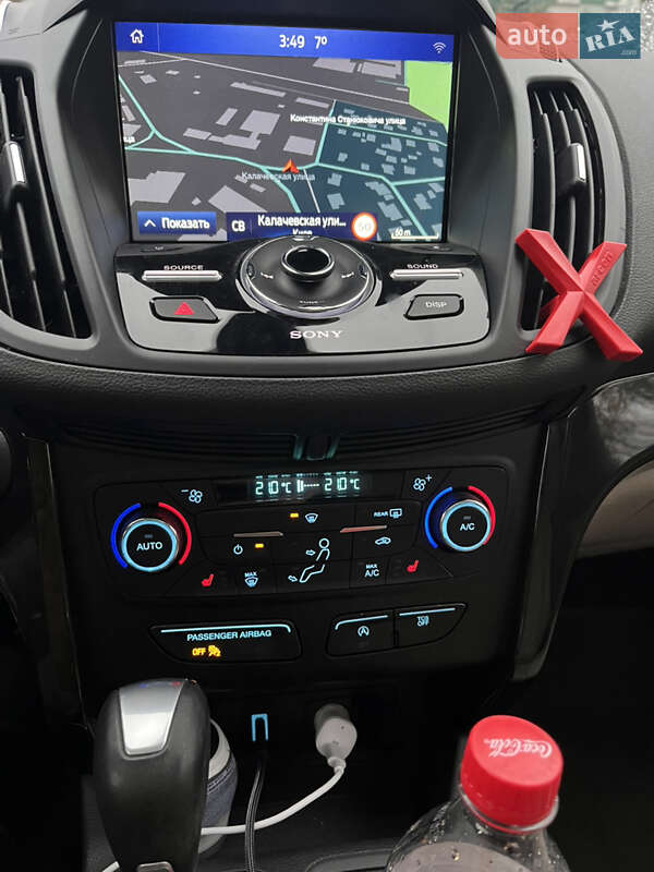 Позашляховик / Кросовер Ford Escape 2016 в Києві