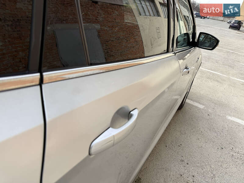 Внедорожник / Кроссовер Ford Escape 2013 в Тернополе