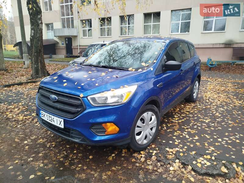 Внедорожник / Кроссовер Ford Escape 2016 в Ровно