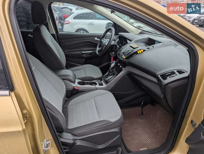 Позашляховик / Кросовер Ford Escape 2014 в Рівному фото 39 Позашляховик / Кросовер Ford Escape 2014 в Рівному