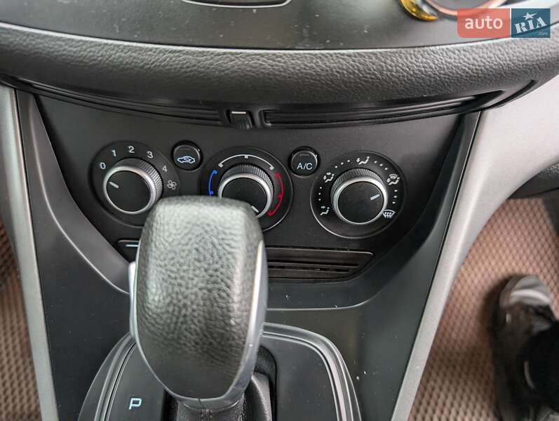 Позашляховик / Кросовер Ford Escape 2014 в Рівному фото 47 Позашляховик / Кросовер Ford Escape 2014 в Рівному