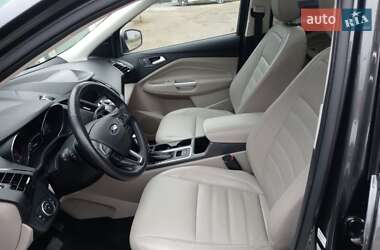 Внедорожник / Кроссовер Ford Escape 2019 в Ивано-Франковске