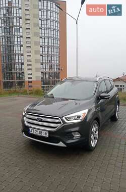 Внедорожник / Кроссовер Ford Escape 2019 в Ивано-Франковске