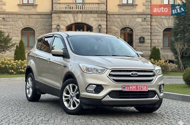 Внедорожник / Кроссовер Ford Escape 2017 в Львове