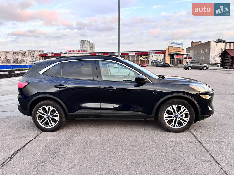 Внедорожник / Кроссовер Ford Escape 2022 в Харькове