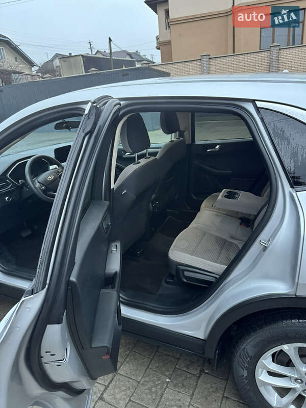 Позашляховик / Кросовер Ford Escape 2020 в Івано-Франківську