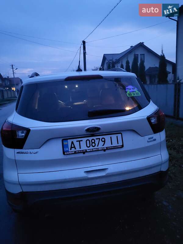 Позашляховик / Кросовер Ford Escape 2019 в Івано-Франківську фото 3 Позашляховик / Кросовер Ford Escape 2019 в Івано-Франківську