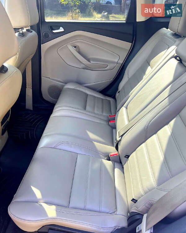 Позашляховик / Кросовер Ford Escape 2016 в Вінниці