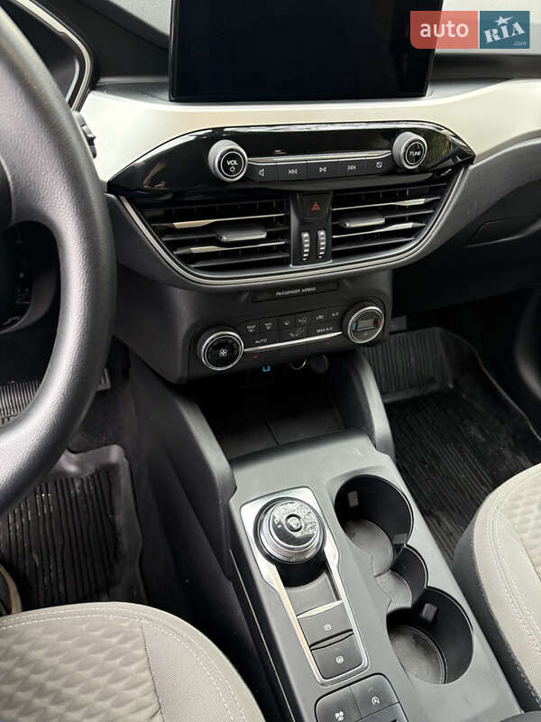 Внедорожник / Кроссовер Ford Escape 2020 в Львове фото 13 Внедорожник / Кроссовер Ford Escape 2020 в Львове