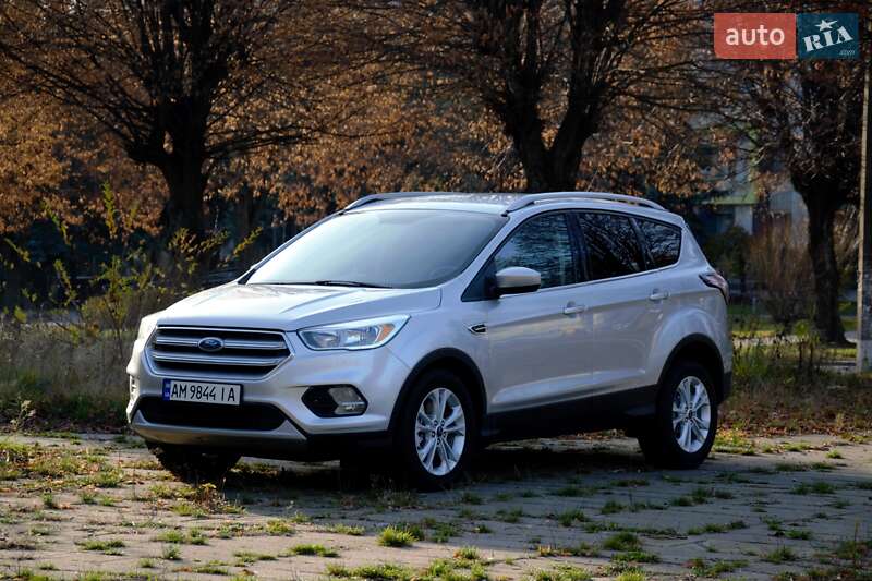 Позашляховик / Кросовер Ford Escape 2017 в Житомирі