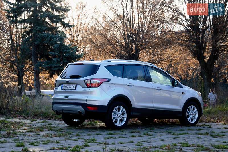Позашляховик / Кросовер Ford Escape 2017 в Житомирі
