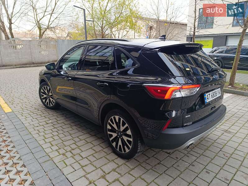 Внедорожник / Кроссовер Ford Escape 2020 в Ивано-Франковске