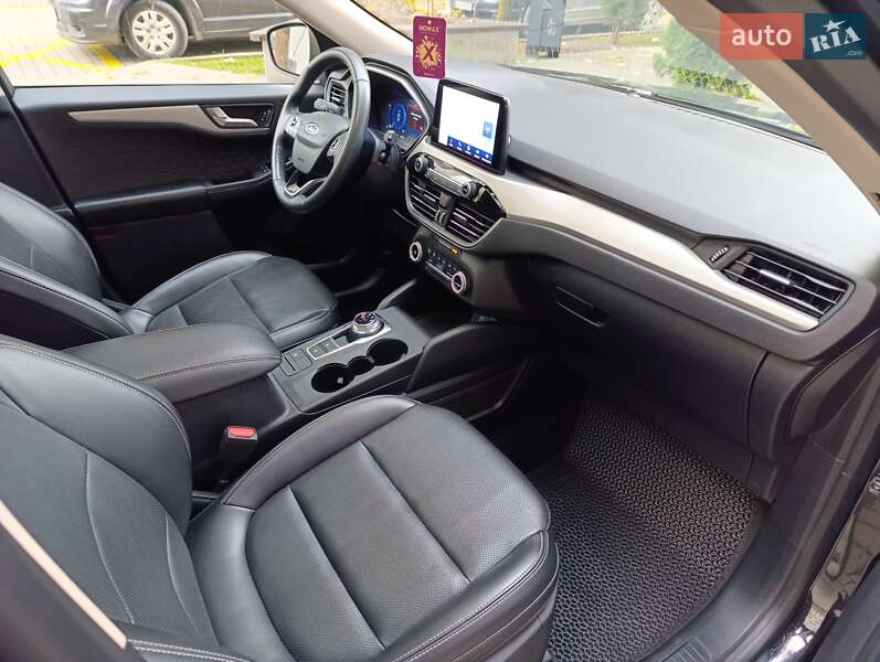 Внедорожник / Кроссовер Ford Escape 2020 в Ивано-Франковске