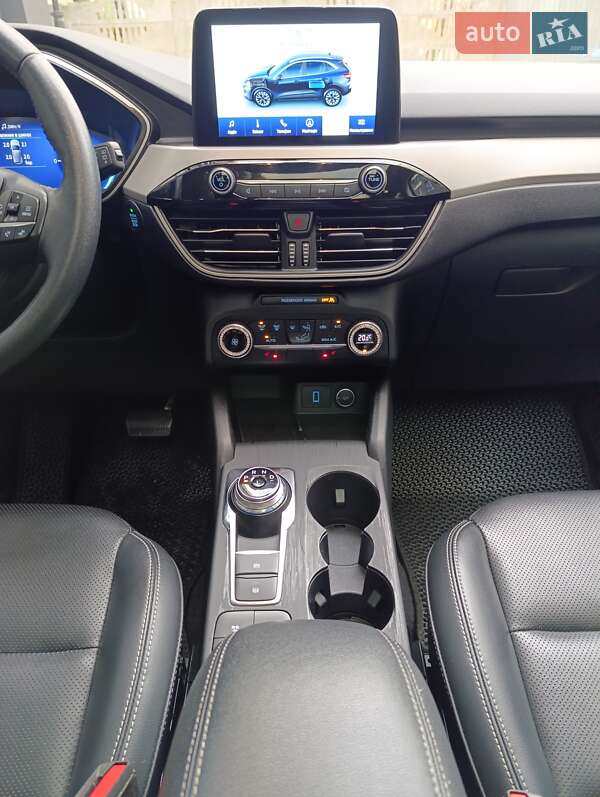 Внедорожник / Кроссовер Ford Escape 2020 в Ивано-Франковске