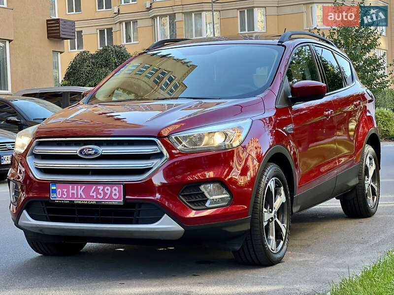 Внедорожник / Кроссовер Ford Escape 2018 в Киеве