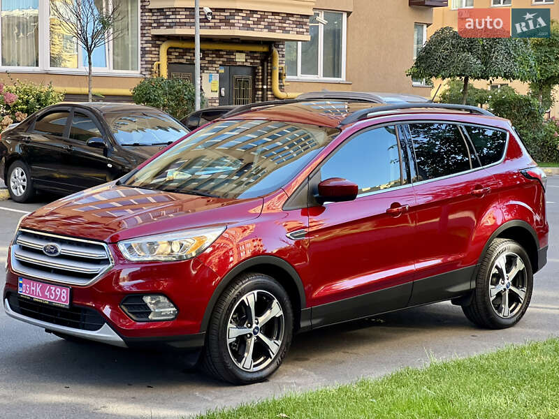 Внедорожник / Кроссовер Ford Escape 2018 в Киеве