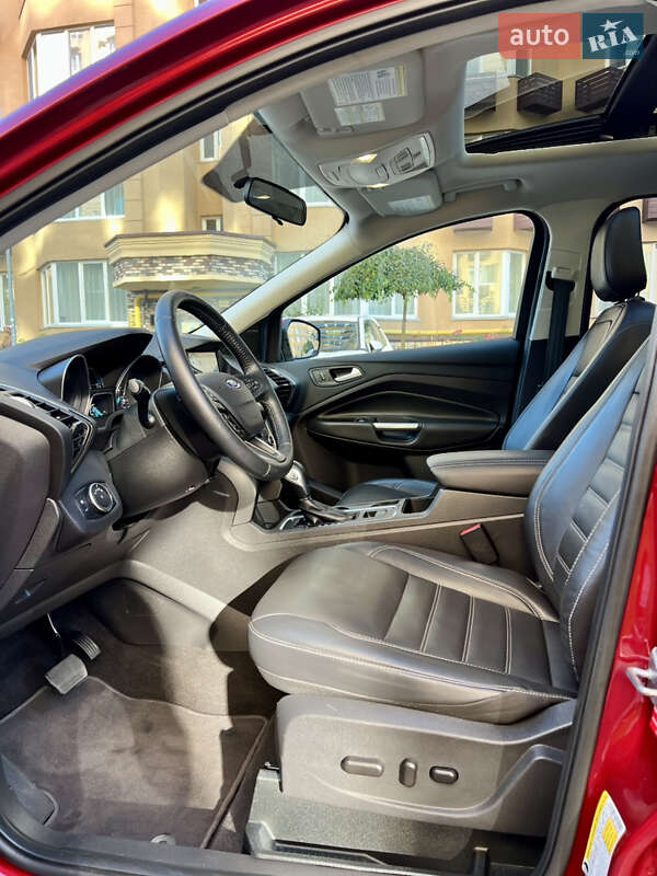 Внедорожник / Кроссовер Ford Escape 2018 в Киеве