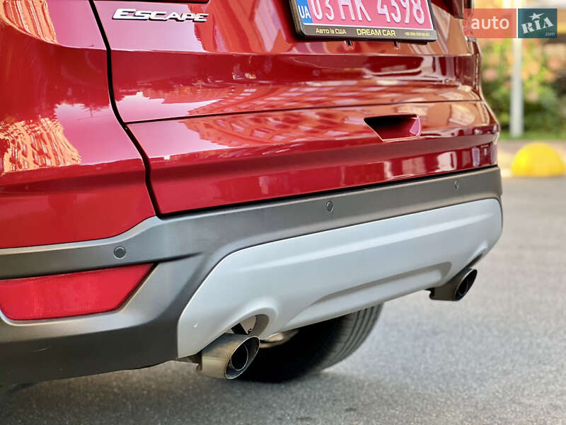 Внедорожник / Кроссовер Ford Escape 2018 в Киеве